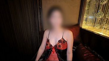 【女友達がおっパブ嬢になってた】店で偶然再開した仲良しな友達とエロすぎる展開に！