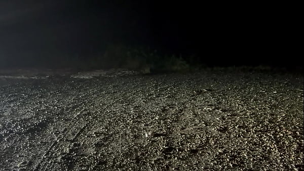 夜に露出オナニー